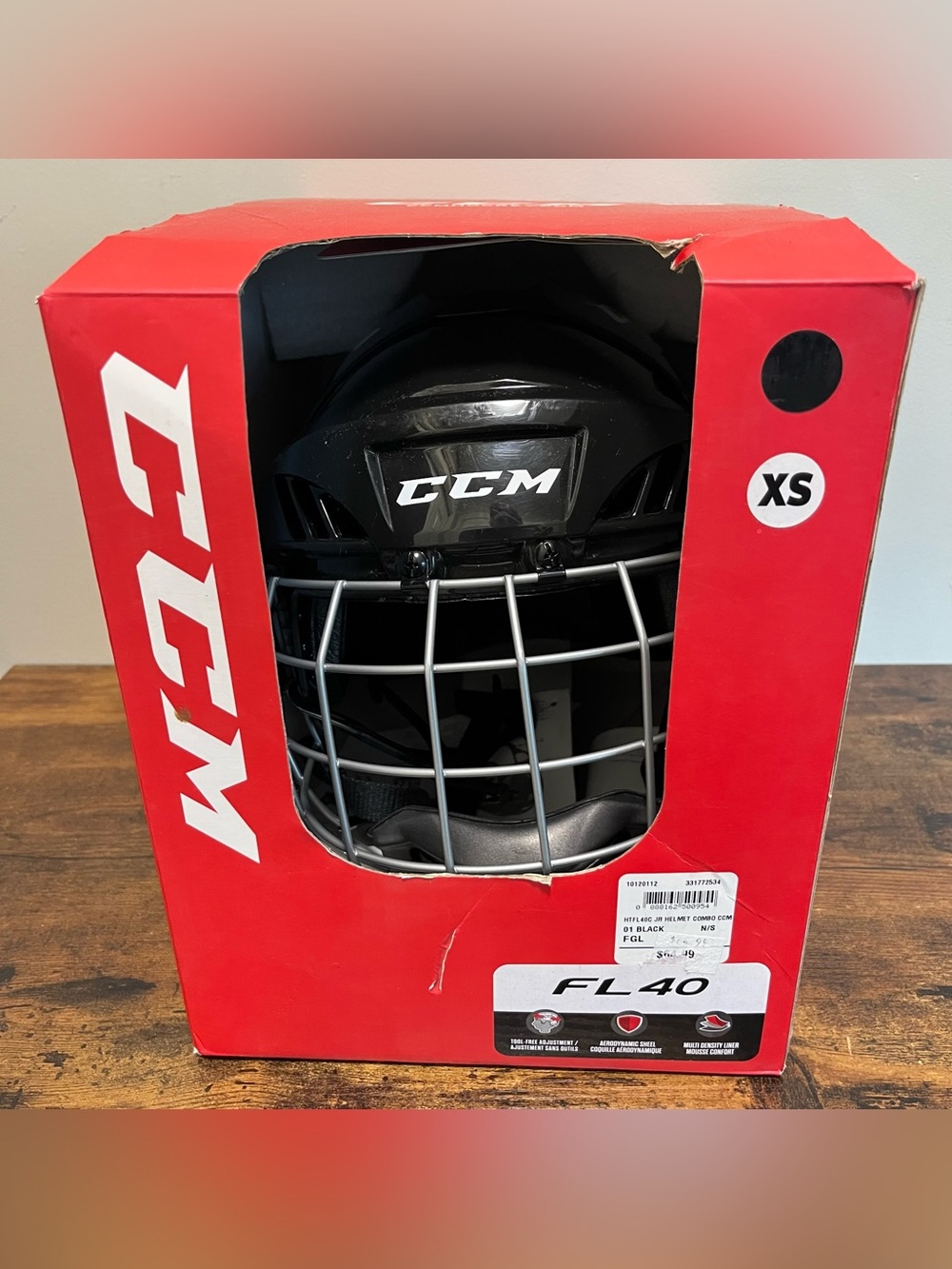 CCM FL40 Ice Hockey Helmet with Cage (XS)